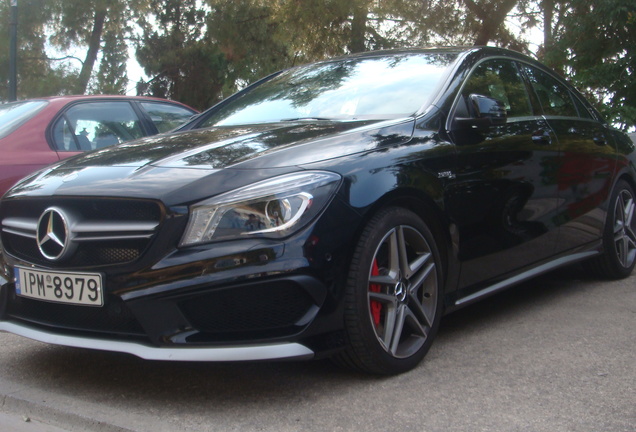 Mercedes-Benz CLA 45 AMG C117