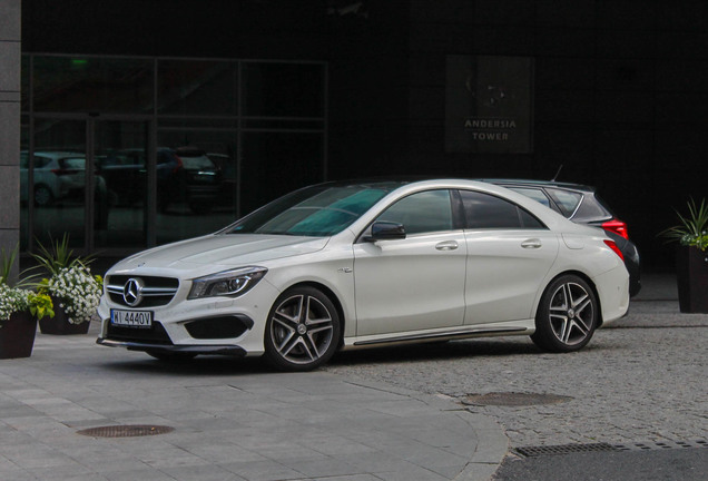 Mercedes-Benz CLA 45 AMG C117