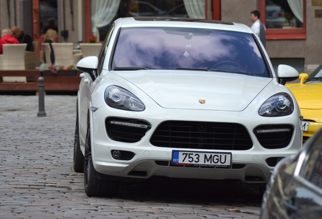 Porsche 958 Cayenne GTS