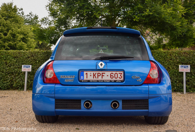 Renault Clio V6 Phase II