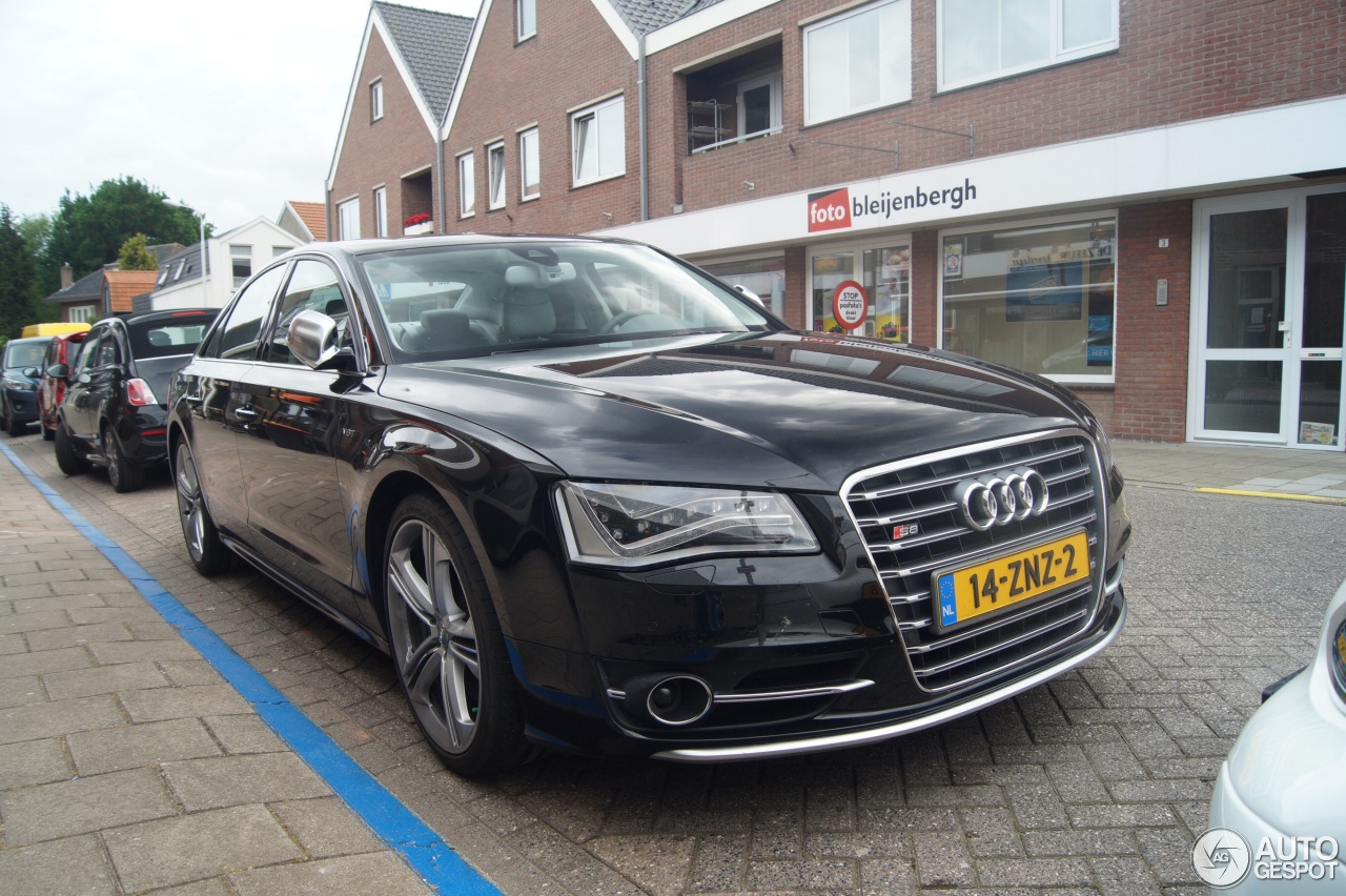 Audi S8 D4