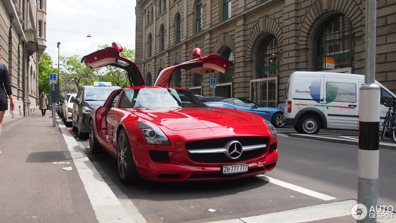 Mercedes-Benz SLS AMG