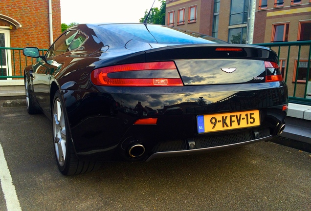 Aston Martin V8 Vantage