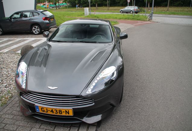 Aston Martin Vanquish 2013