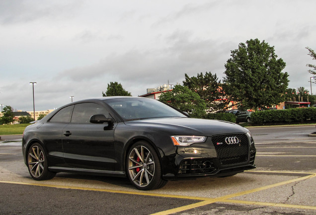 Audi RS5 B8 2012