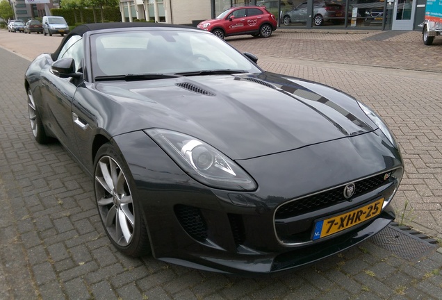 Jaguar F-TYPE S Convertible