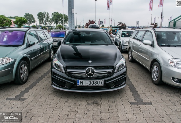 Mercedes-Benz A 45 AMG