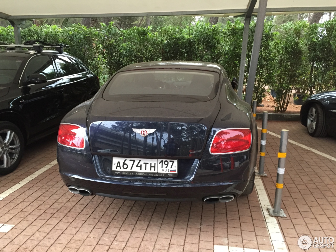 Bentley Continental GT V8