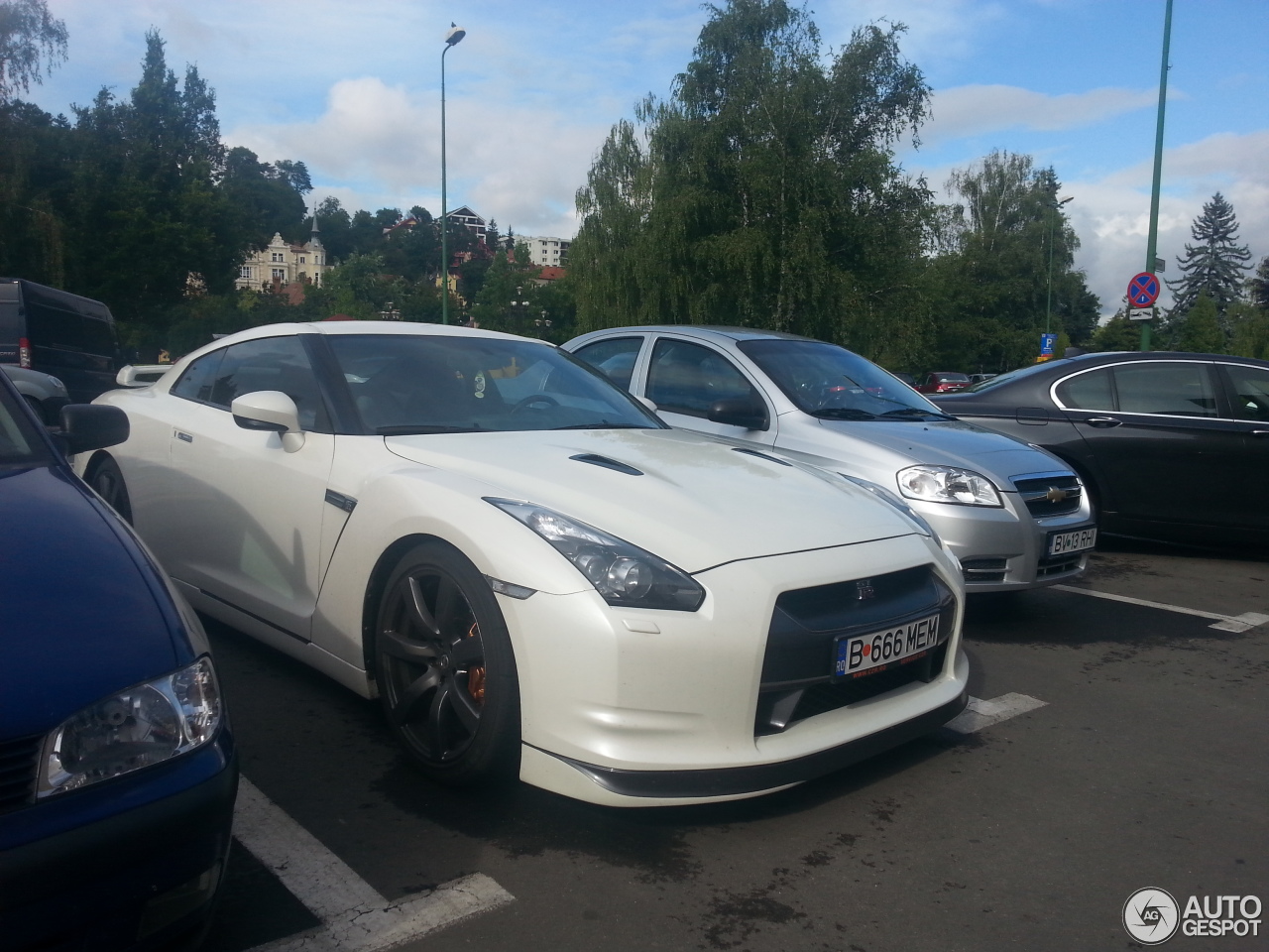 Nissan GT-R