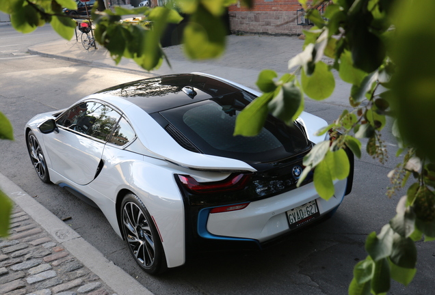 BMW i8