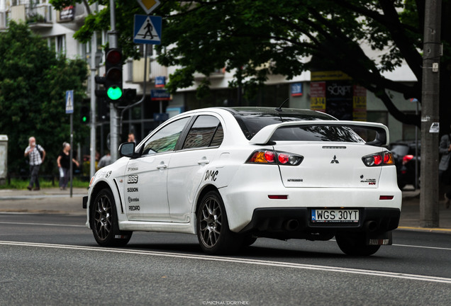 Mitsubishi Lancer Evolution X MR