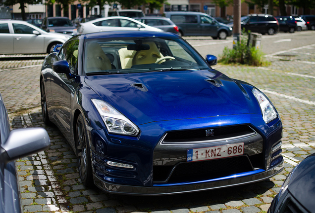 Nissan GT-R 2015