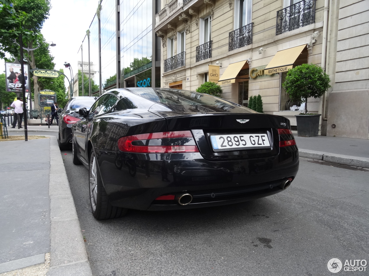 Aston Martin DB9