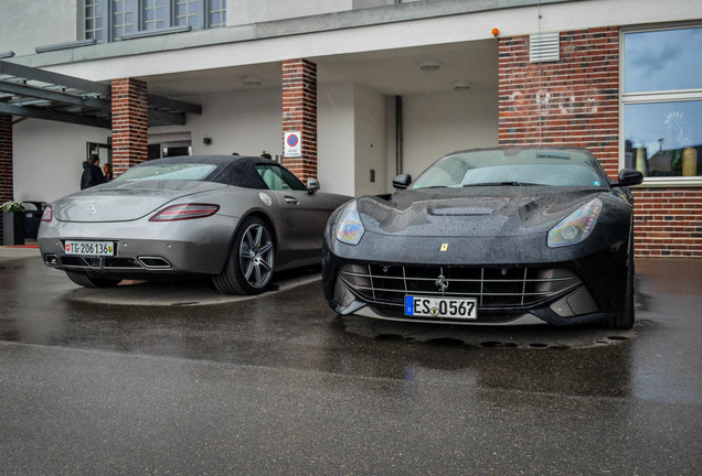 Mercedes-Benz SLS AMG Roadster