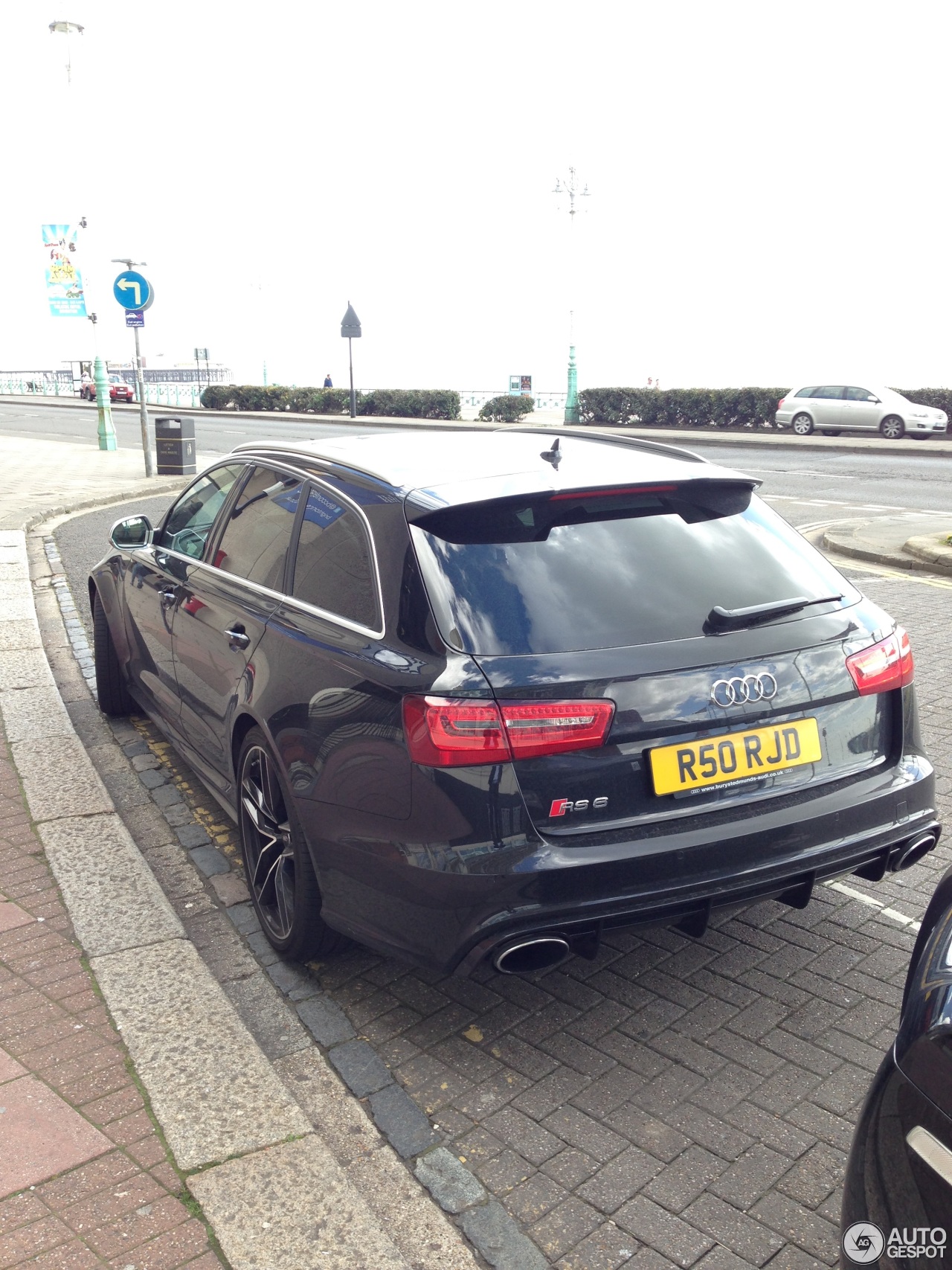 Audi RS6 Avant C7