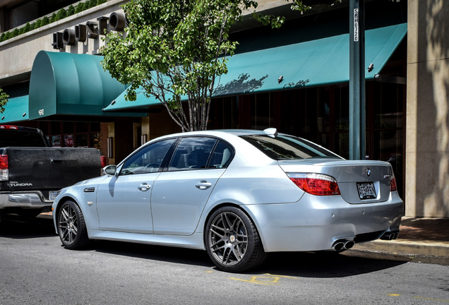 BMW M5 E60 2007