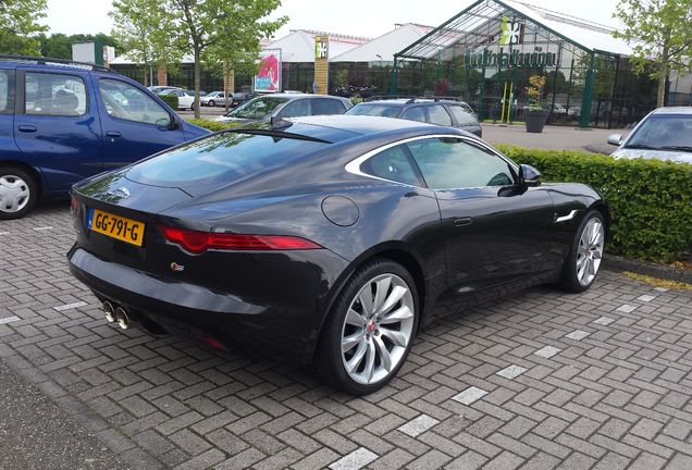 Jaguar F-TYPE S Coupé