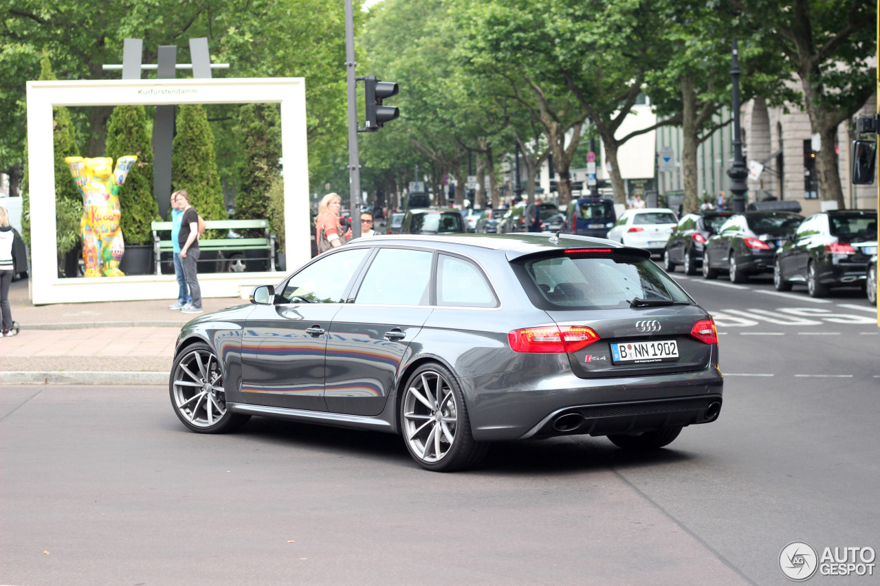 Audi RS4 Avant B8