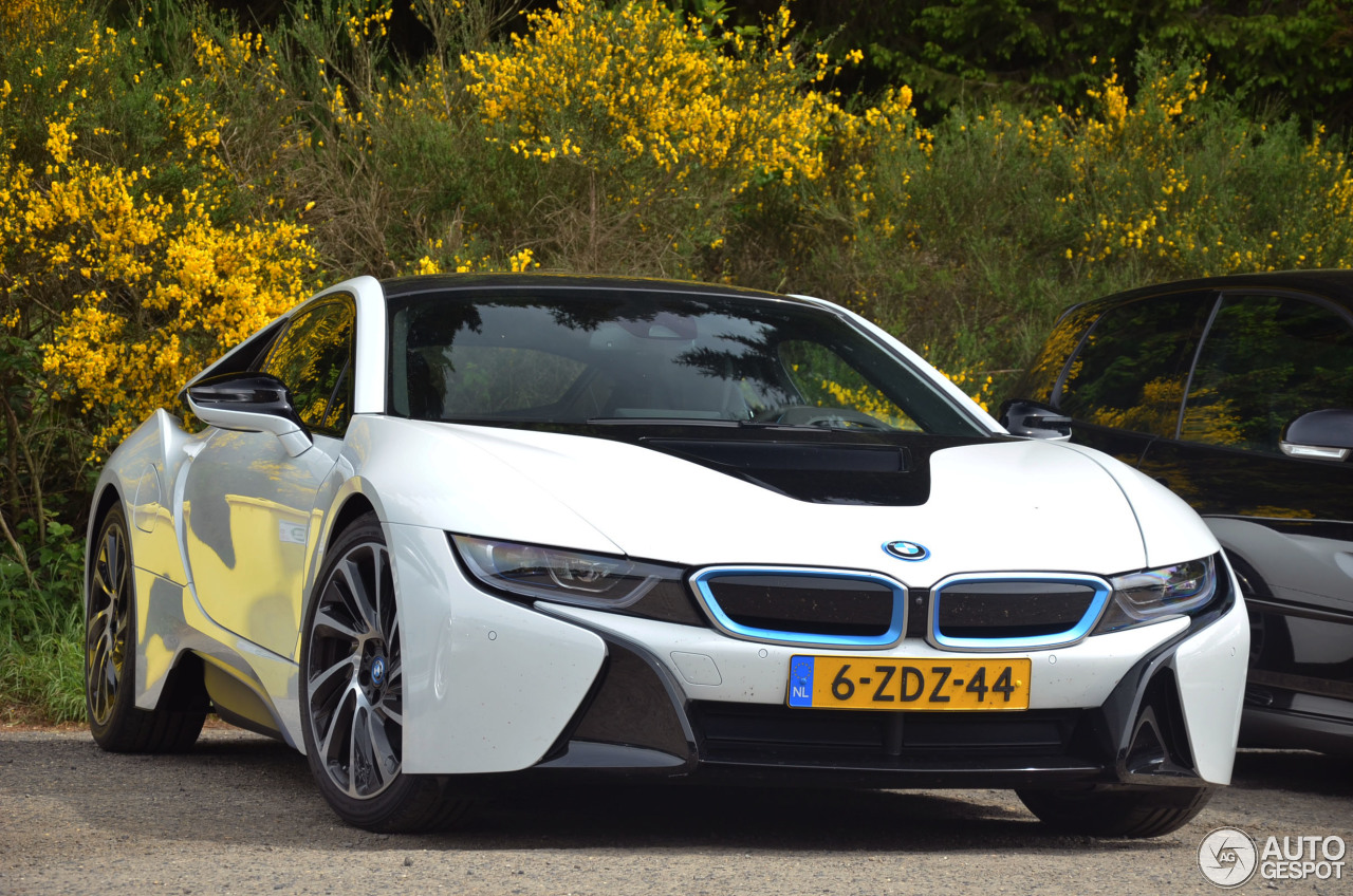 BMW i8