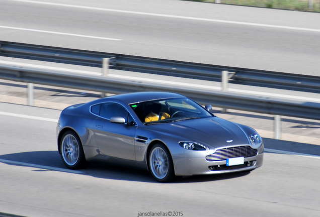 Aston Martin V8 Vantage