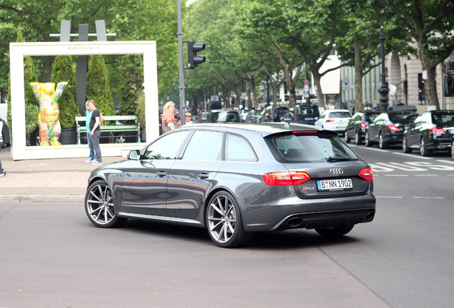 Audi RS4 Avant B8