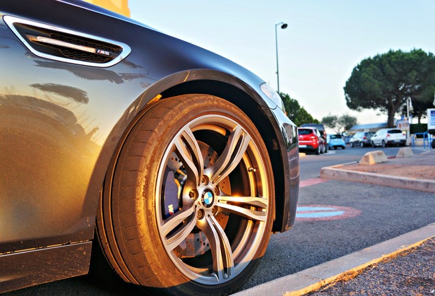 BMW M5 F10 2011