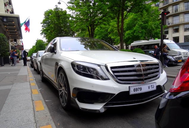 Mercedes-Benz Brabus 900 Rocket