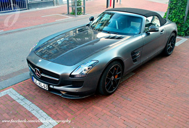 Mercedes-Benz SLS AMG GT Roadster Final Edition