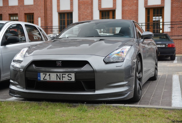 Nissan GT-R