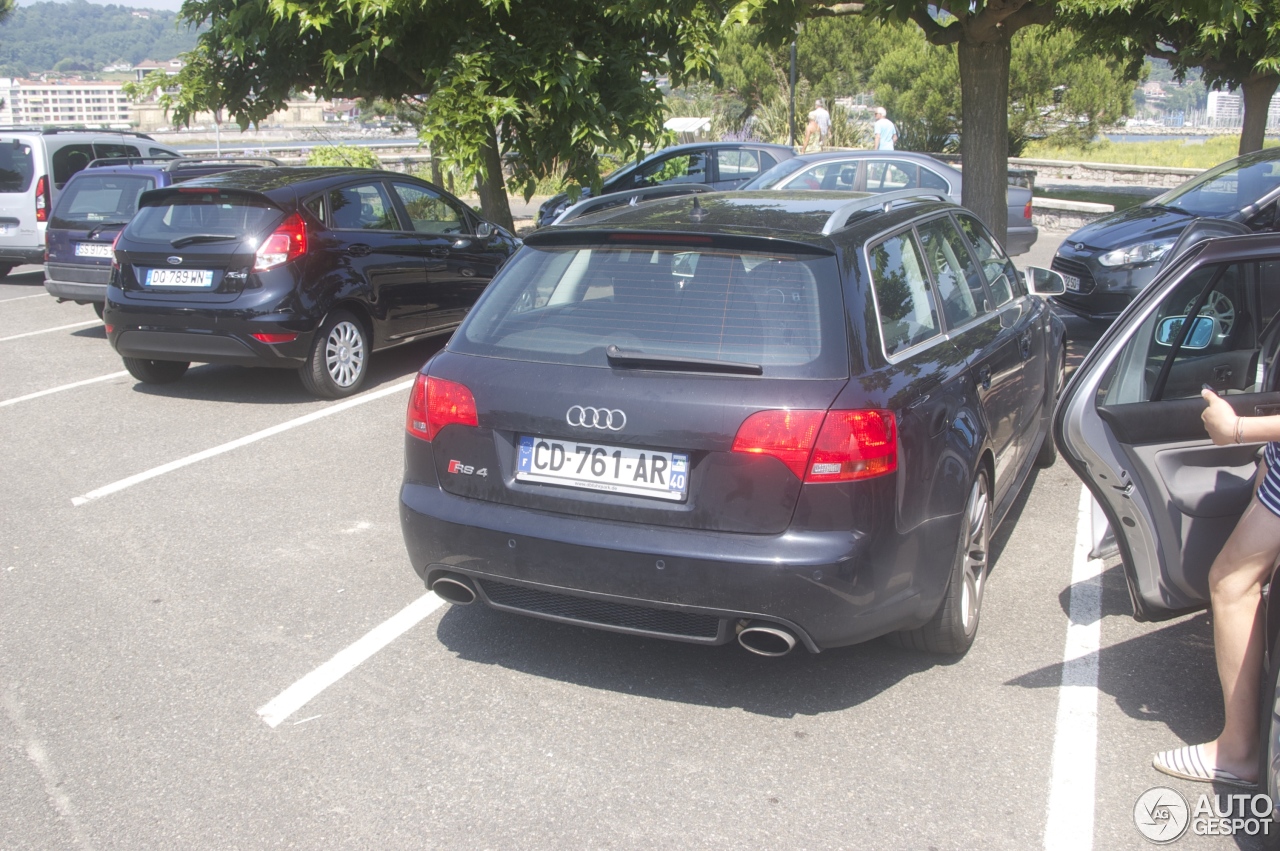 Audi RS4 Avant B7