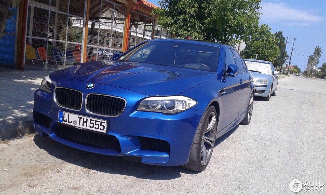 BMW M5 F10 2011