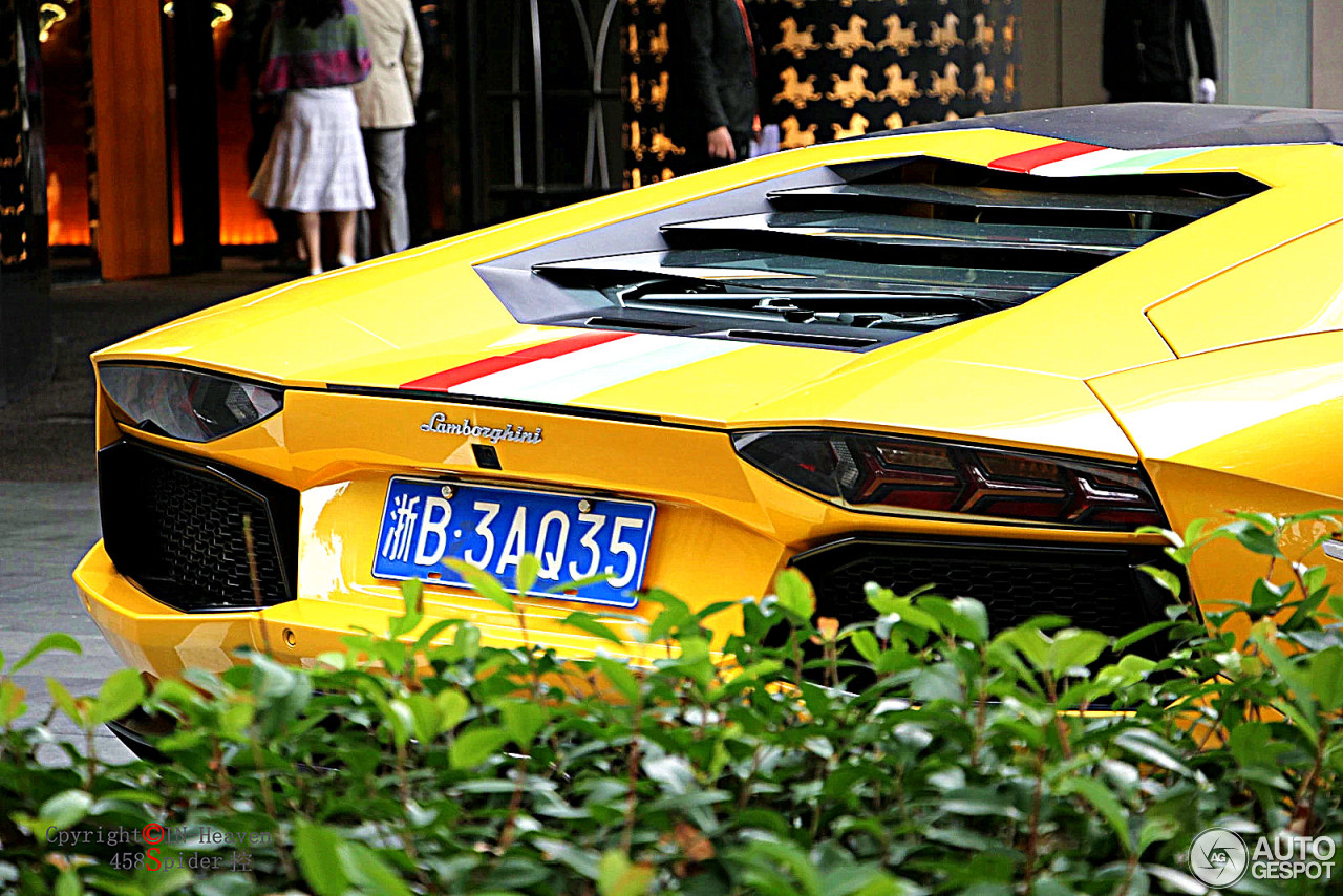 Lamborghini Aventador LP700-4