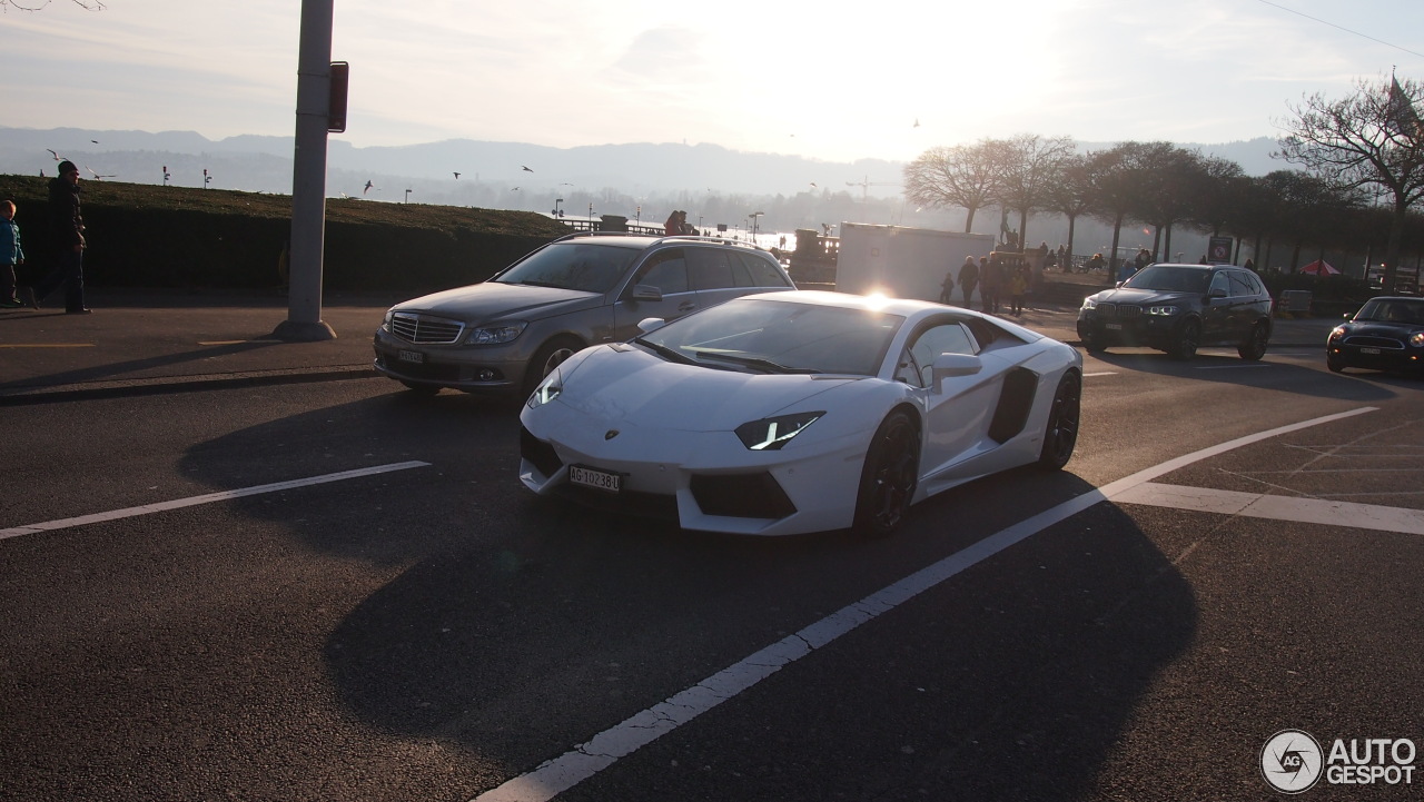 Lamborghini Aventador LP700-4