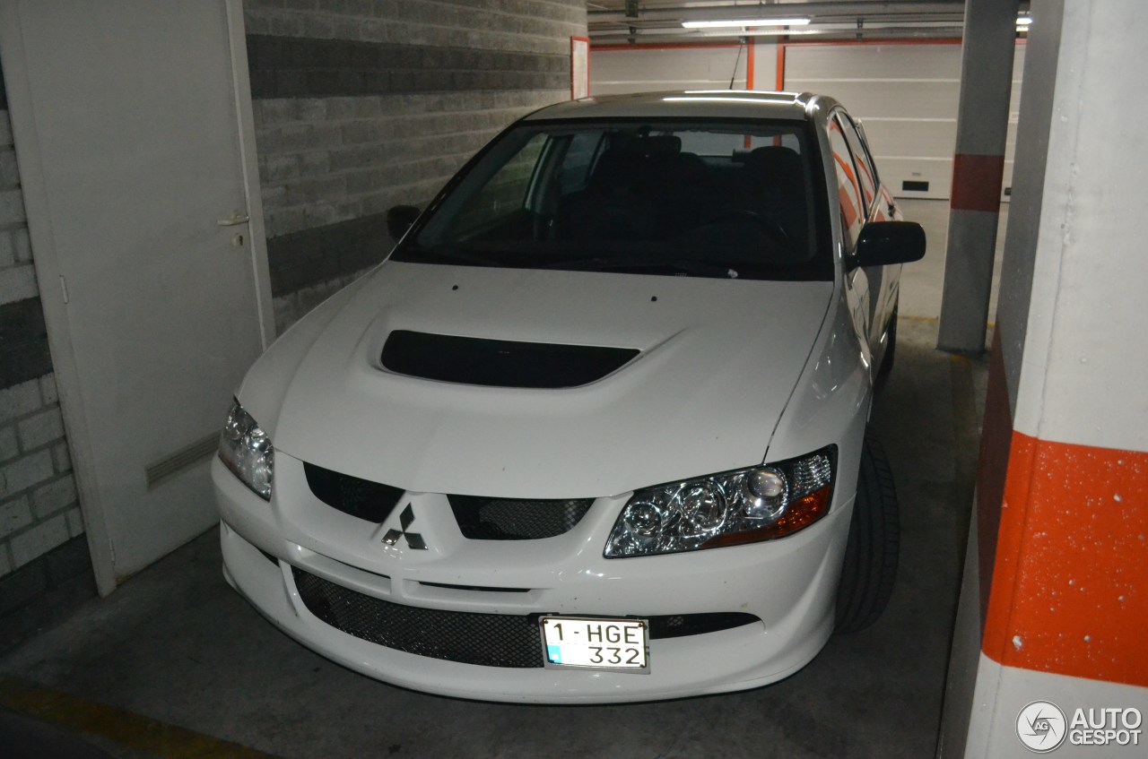 Mitsubishi Lancer Evolution VIII MR