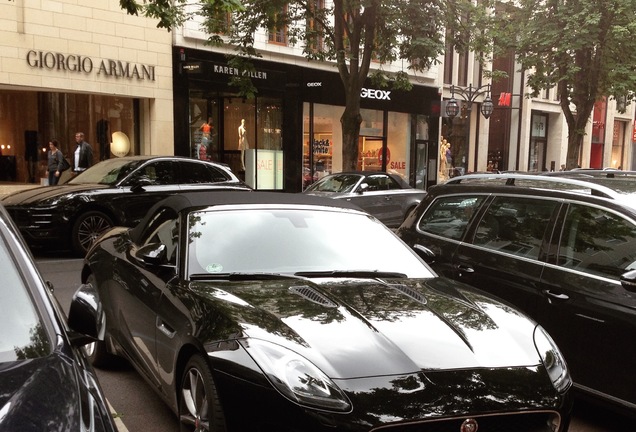 Jaguar F-TYPE S Convertible