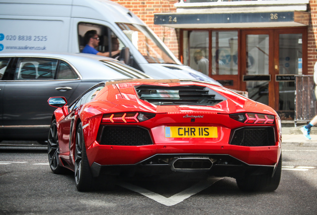 Lamborghini Aventador LP700-4