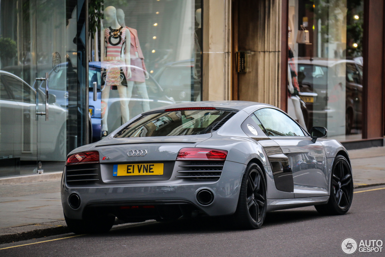 Audi R8 V10 Plus 2013