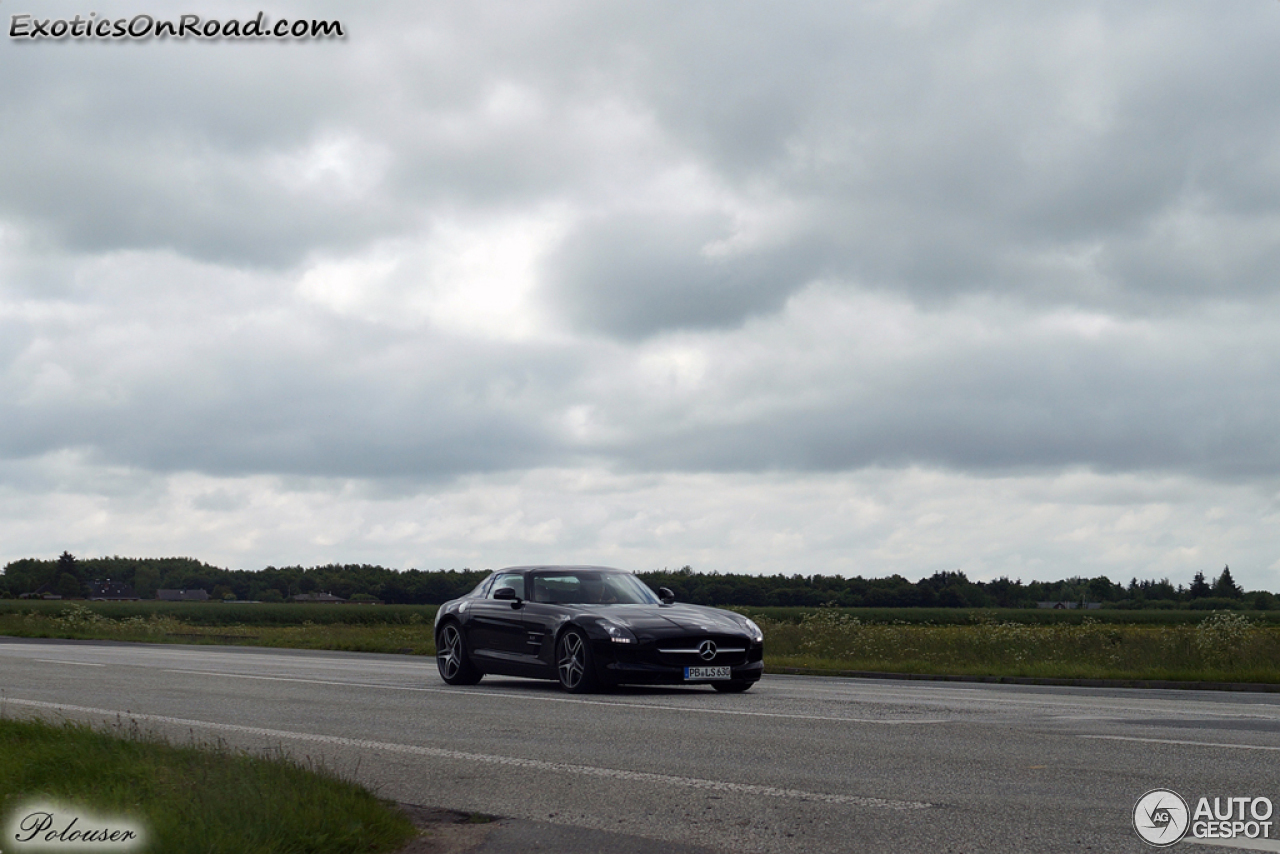 Mercedes-Benz SLS AMG