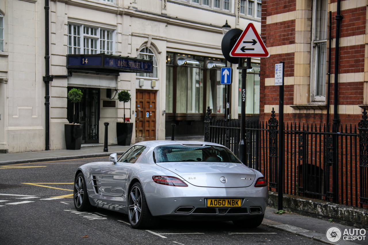 Mercedes-Benz SLS AMG