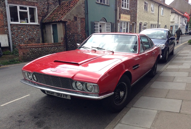 Aston Martin DBS Vantage