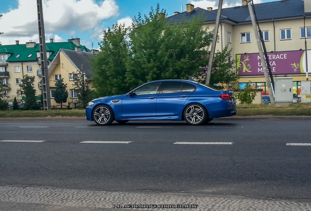 BMW M5 F10 2011