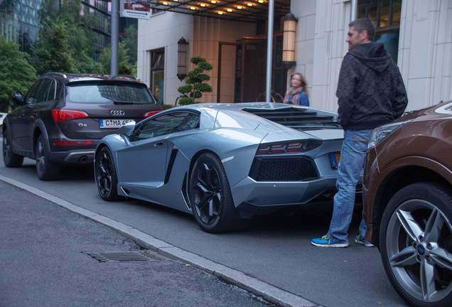 Lamborghini Aventador LP700-4