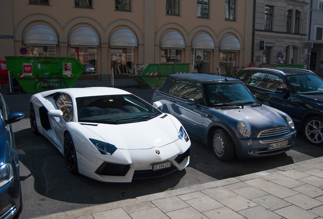 Lamborghini Aventador LP700-4