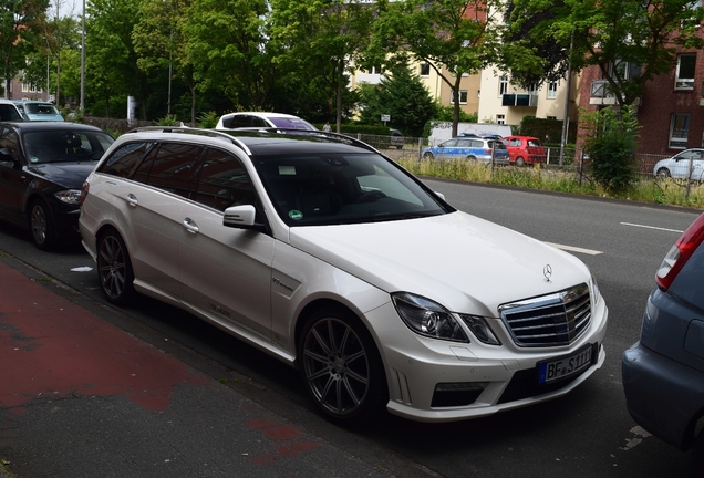 Mercedes-Benz E 63 AMG S212 V8 Biturbo