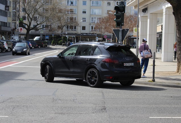 Porsche 958 Cayenne GTS