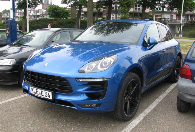 Porsche 95B Macan Turbo