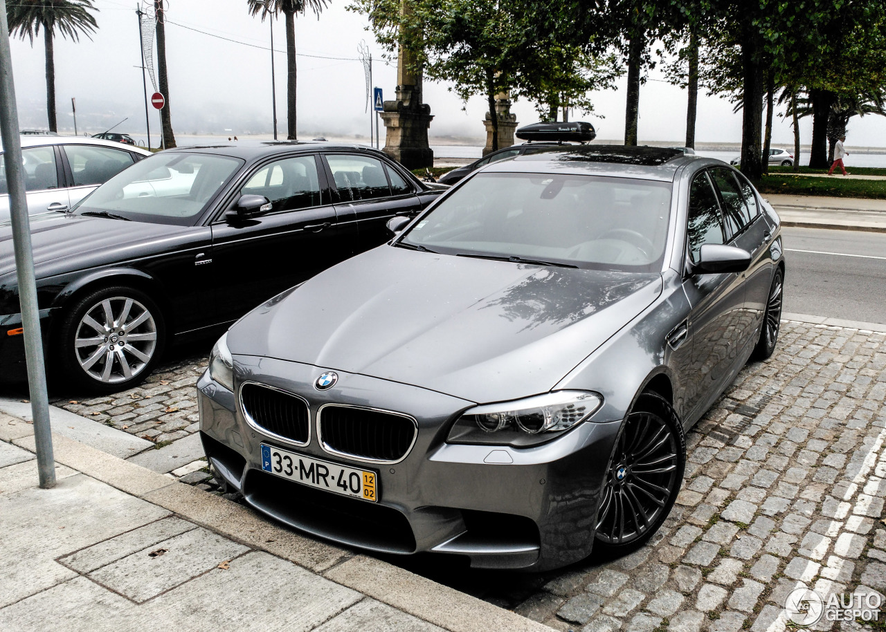 BMW M5 F10 2011