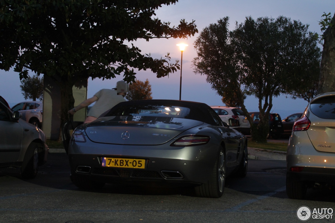 Mercedes-Benz SLS AMG Roadster