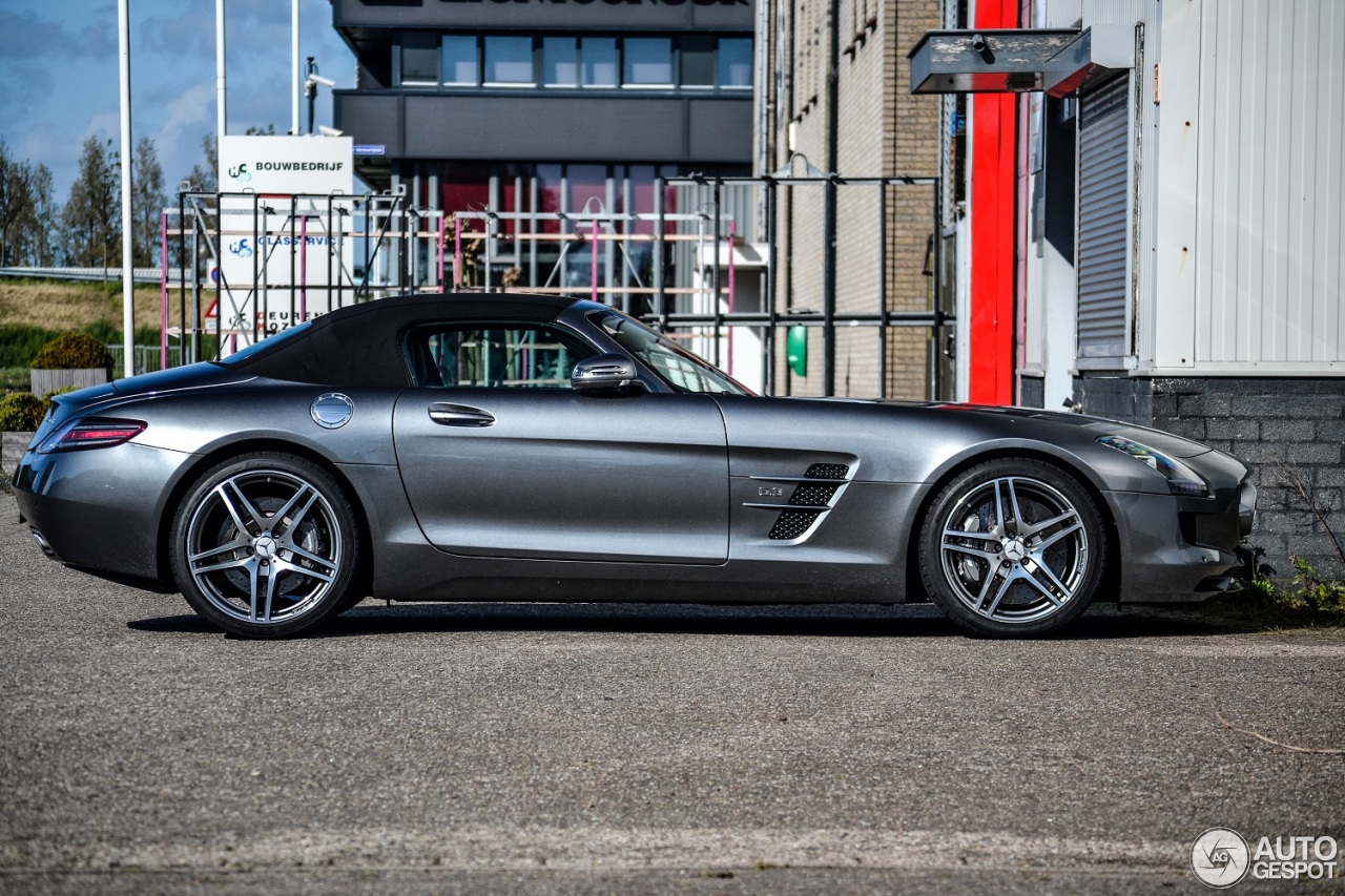 Mercedes-Benz SLS AMG Roadster