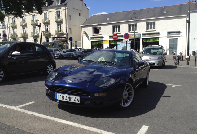 Aston Martin DB7